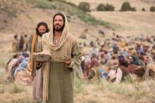 Jesus miraculously feeds the 5000. Image via lds.org.