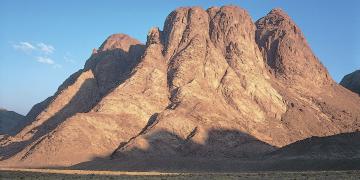 A mountain in Egypt traditionally believed to be Mount Sinai. Image via Church of Jesus Christ.